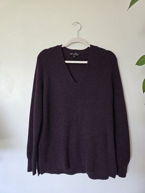 Athleta XS oversized Merino Wool Blend Relax Fit V Neck Purple Sweater